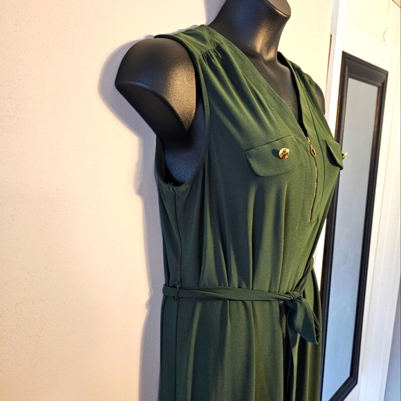 Olive Green SOHO Sleeveless Dress, 1X, with belt. - Picture 3 of 5